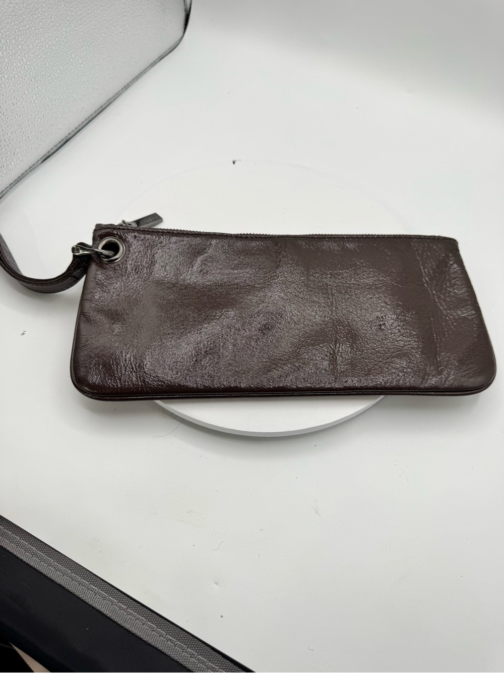 HOBO International Vida Large Polished Leather Wristlet Clutch Wallet Brown